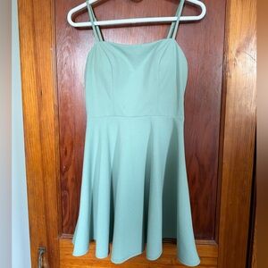 B. Smart Light Green Spaghetti Strap Dress